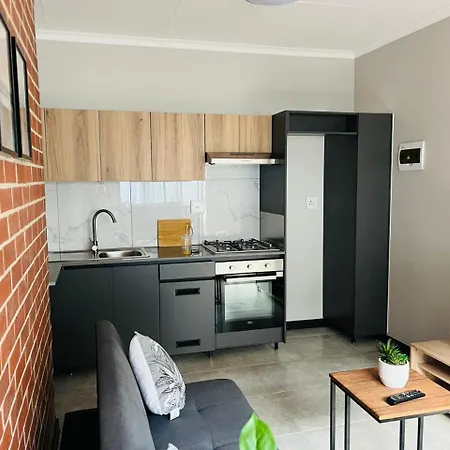 Comfort In The Heart Of Waterfall Kyalami Exterior photo